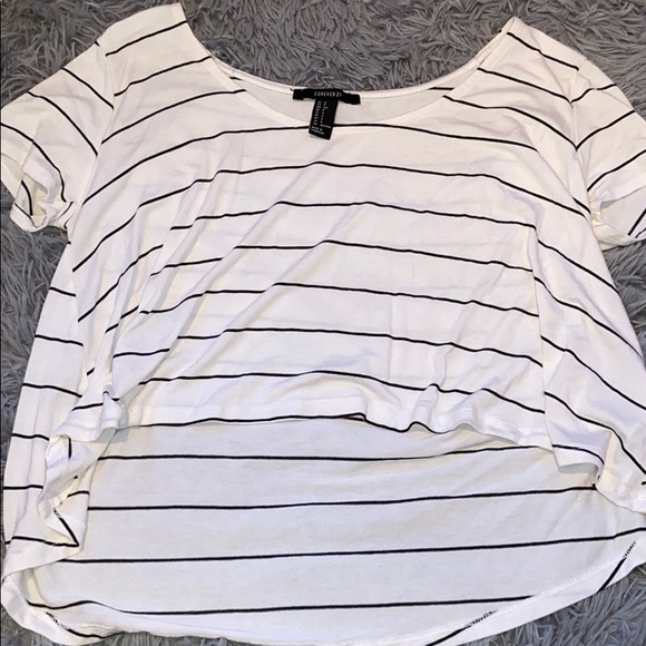 Forever 21 Tops - Forever 21 striped cropped tee